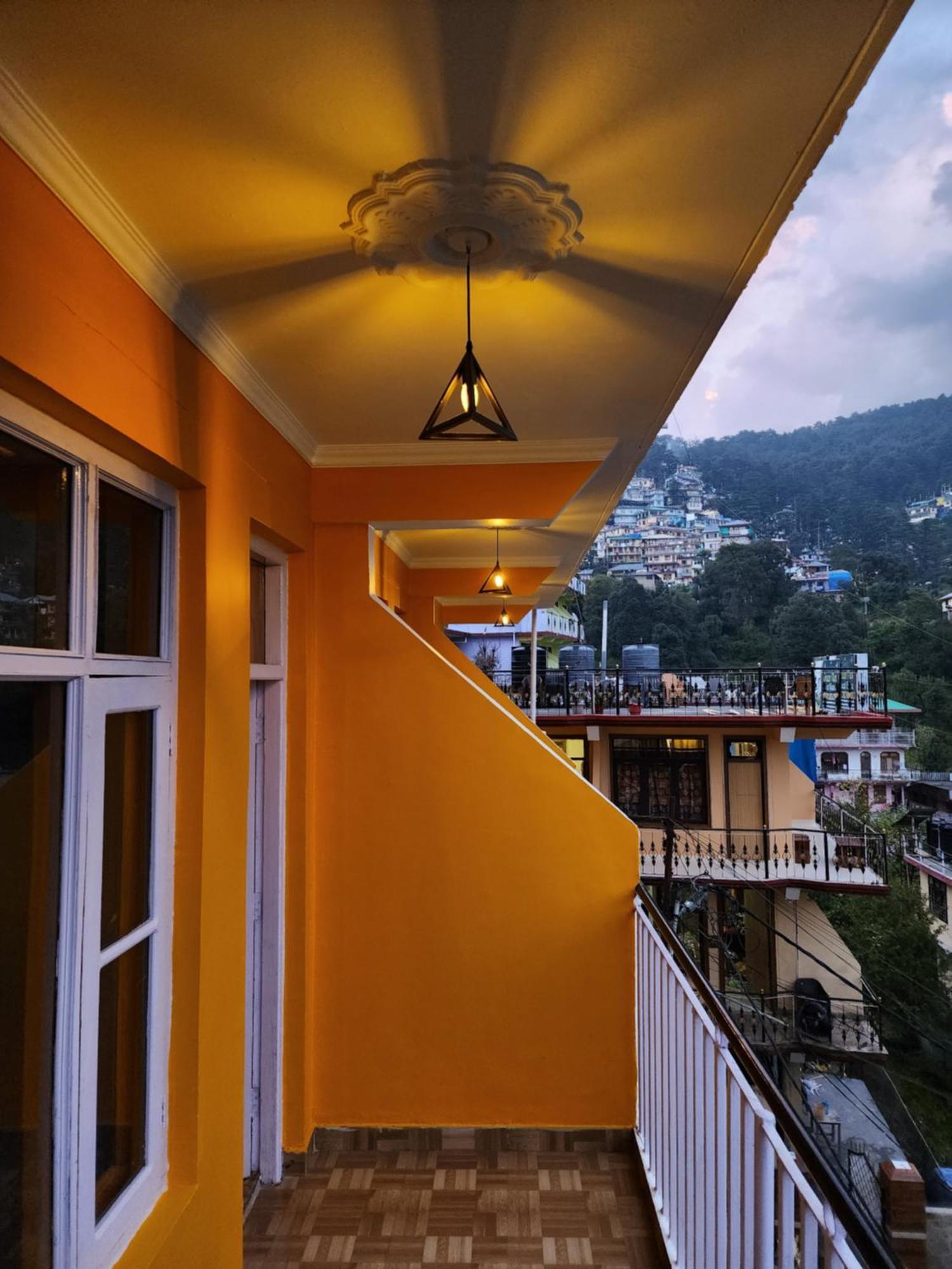 The Bougainvillea, Mcleodganj Dharamshala Buitenkant foto
